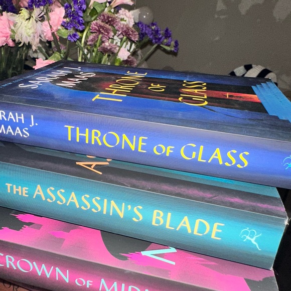 Books!! - Picture 1 of 1